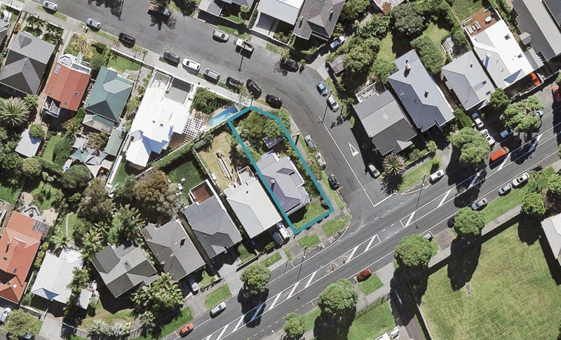 61 Surrey Crescent, Grey Lynn, Auckland - Carousel 1