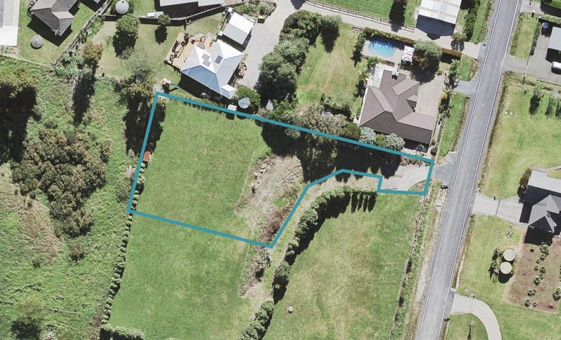 22 Cambridge Road, Riverhead, Riverhead - Carousel 1