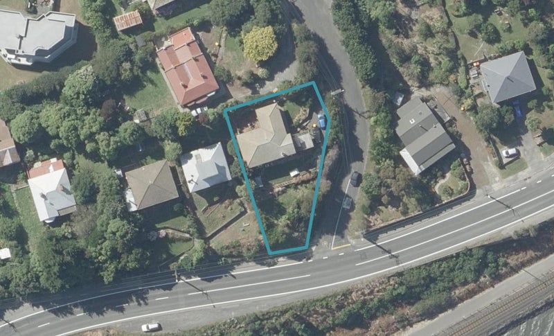 1 Ascog Road, Ravensbourne, Dunedin - Carousel 1