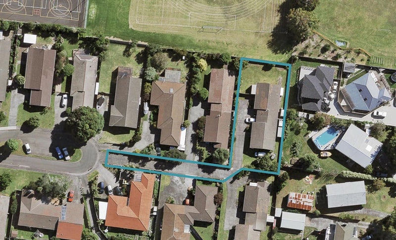 2/33 Ti Nana Crescent, Henderson, Auckland - Carousel 1