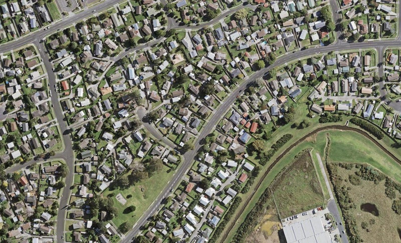 36 Hyperion Drive, Randwick Park, Auckland - Carousel 1