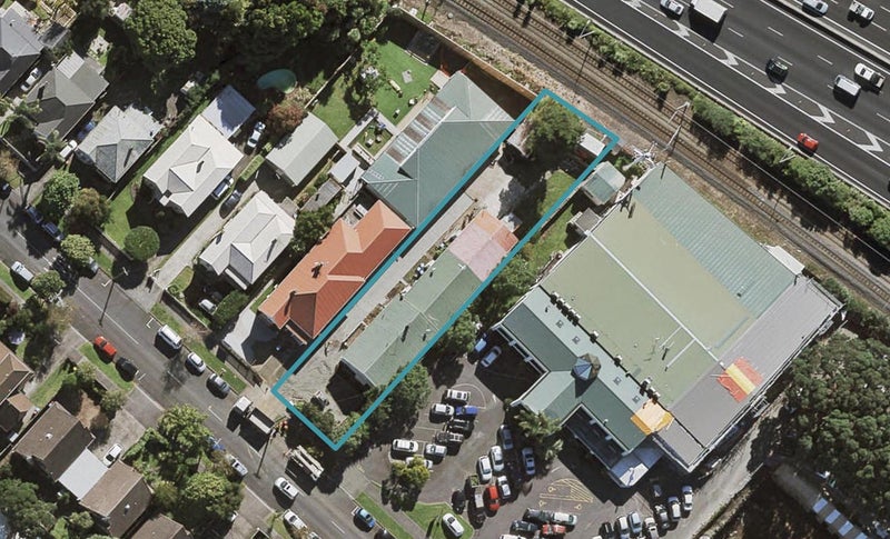 2/25 Marewa Road, Greenlane, Auckland - Carousel 1