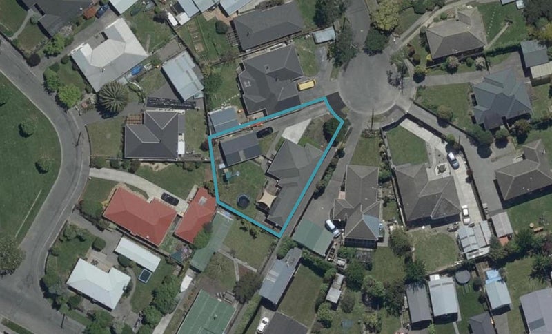 8 Fitzroy Place, Bishopdale, Christchurch - Carousel 1