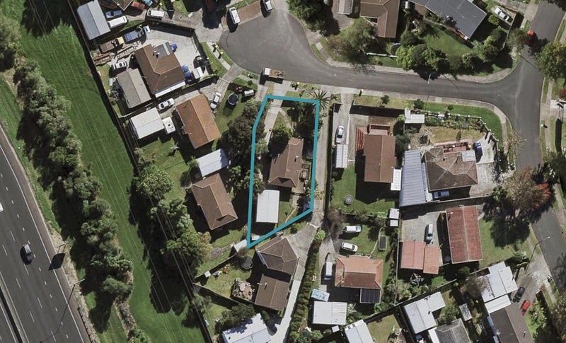 10 Jontue Place, Clover Park, Auckland - Carousel 1