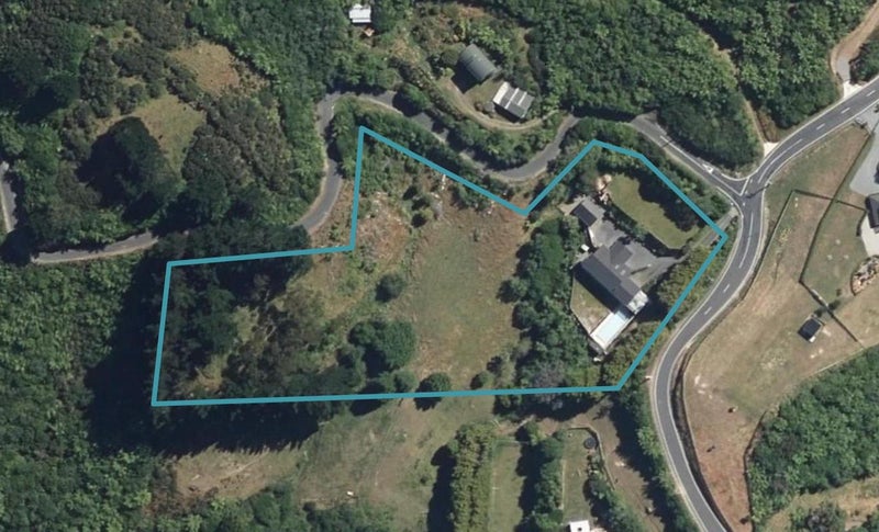 237 Normandale Road, Normandale, Lower Hutt - Carousel 1