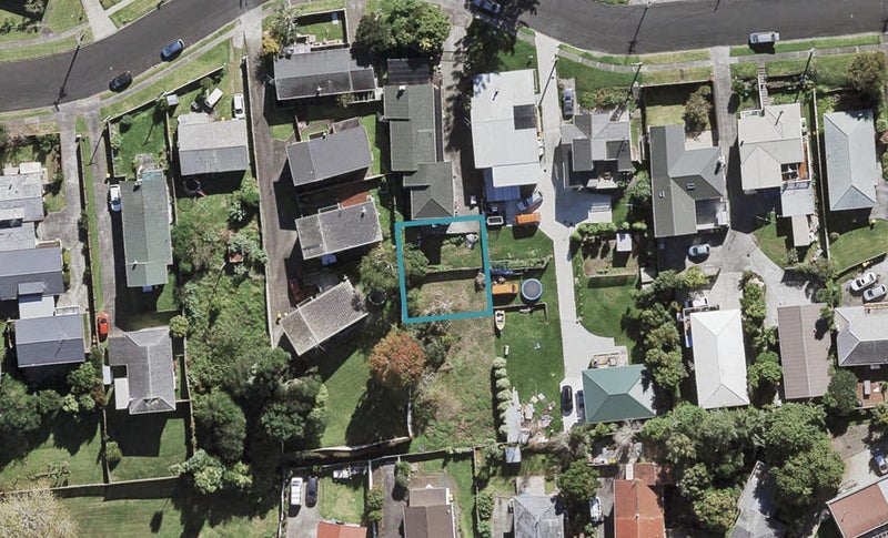 18B Neal Avenue, Glenfield, Auckland - Carousel 1