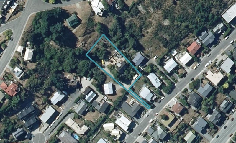 32 Wynyard Crescent, Fernhill, Queenstown - Carousel 1