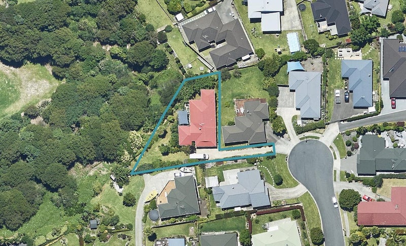 17 Maddison Place, Welcome Bay, Tauranga - Carousel 1