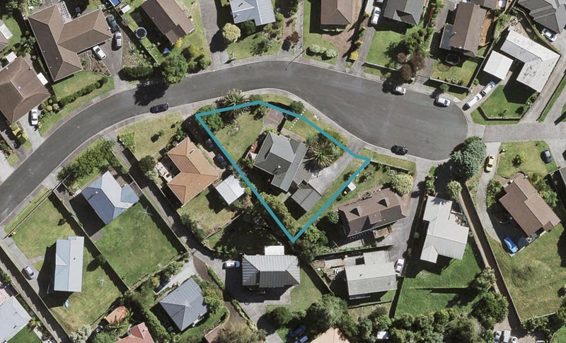 17 Miriam Corban Heights, Henderson, Auckland - Carousel 1