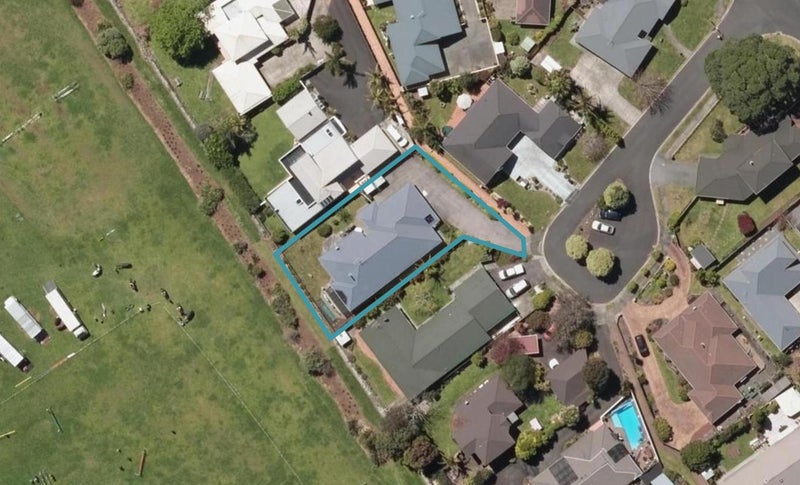 8 Pohutukawa Place, Maunu, Whangarei - Carousel 1