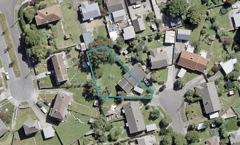 4 Anson Grove, Naenae, Lower Hutt - Carousel 1