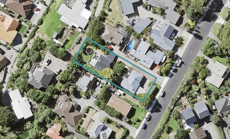 1/14 View Road, Shelly Park, Auckland - Carousel 1