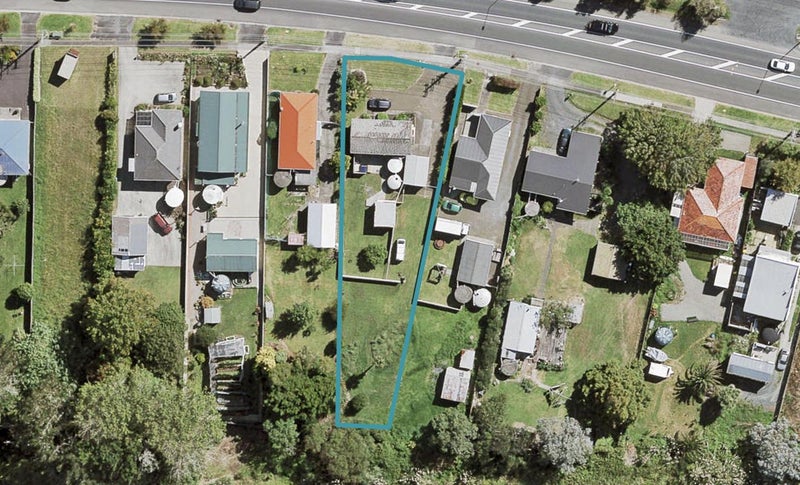355 Main Road, Huapai, Kumeu - Carousel 1
