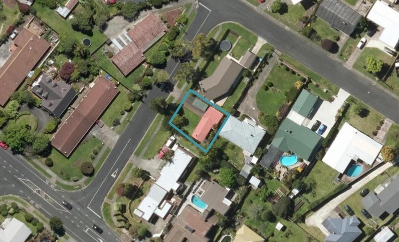 6 FEARN ST, KAMO, WHANGAREI - Carousel 1