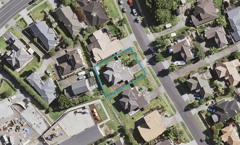 68 Mt Lebanon Crescent, The Gardens, Auckland - Carousel 1