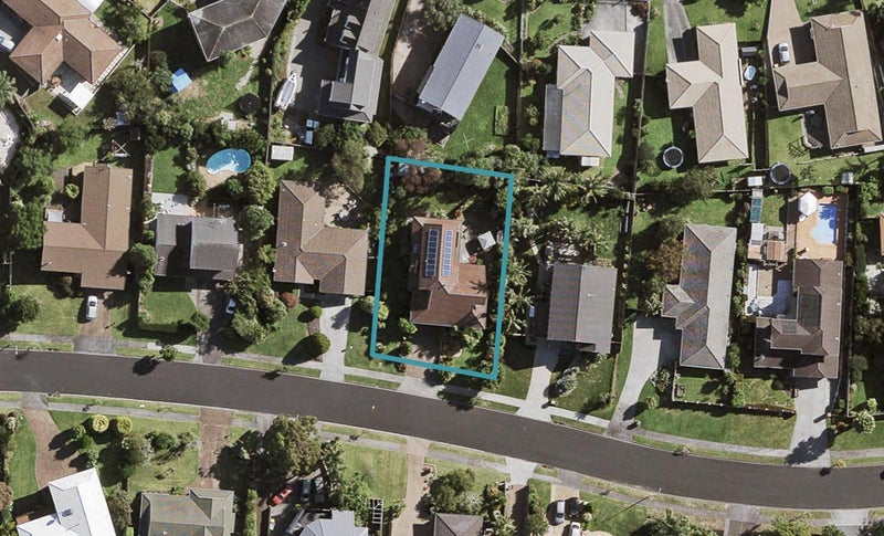14 Kuripaka Crescent, The Gardens, Auckland - Carousel 1