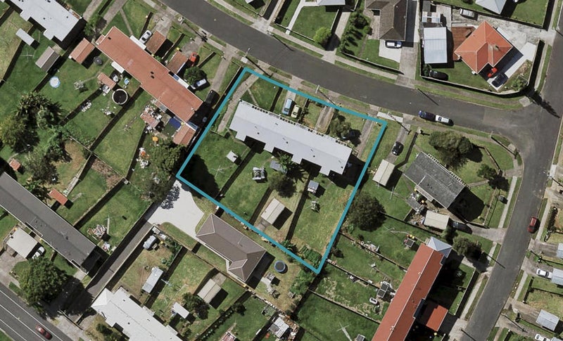 23 Sandra Avenue, Ōtara, Auckland - Carousel 1