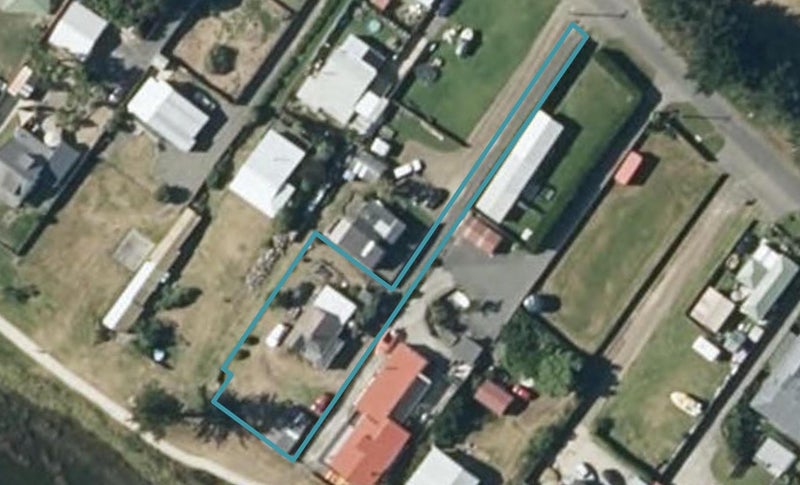 14 Hall Place, Foxton Beach, Foxton - Carousel 1