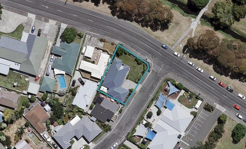 1C Anzac Avenue, Onekawa, Napier - Carousel 1