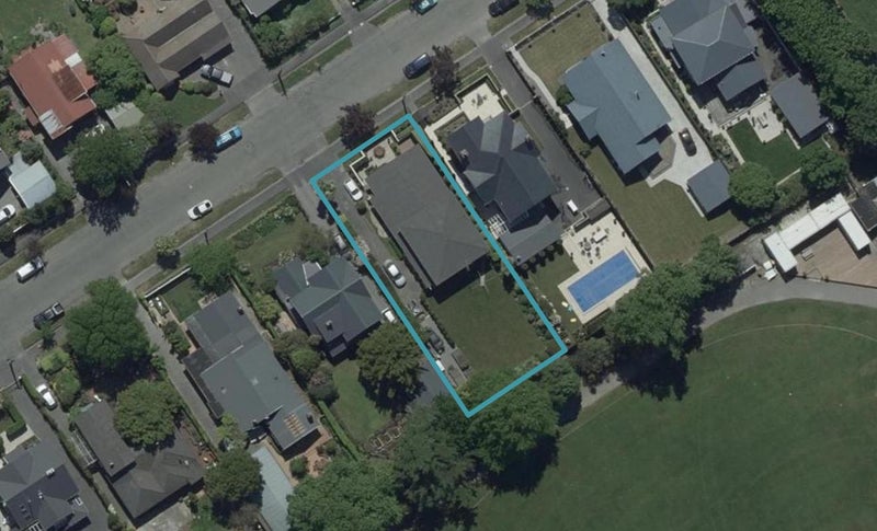 75 St Andrews Square, Strowan, Christchurch - Carousel 1