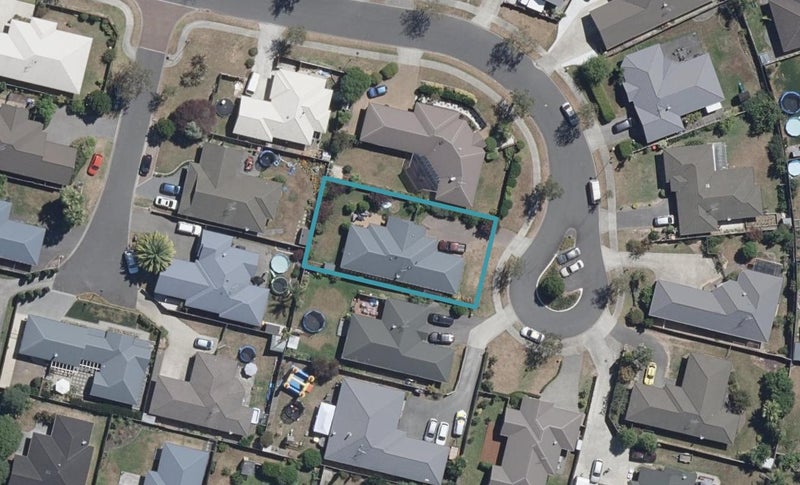 16 Holford Place, Huntington, Hamilton - Carousel 1