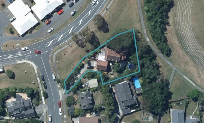 1 Exploration Way, Whitby, Porirua - Carousel 1
