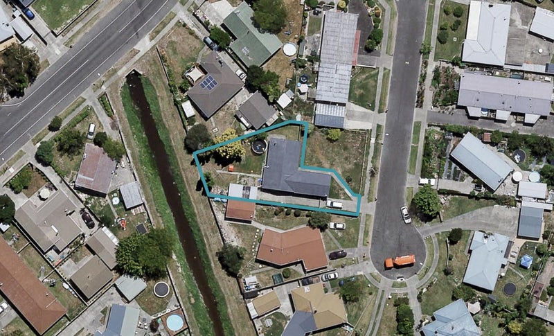 6 Bennett Place, Onekawa, Napier - Carousel 1