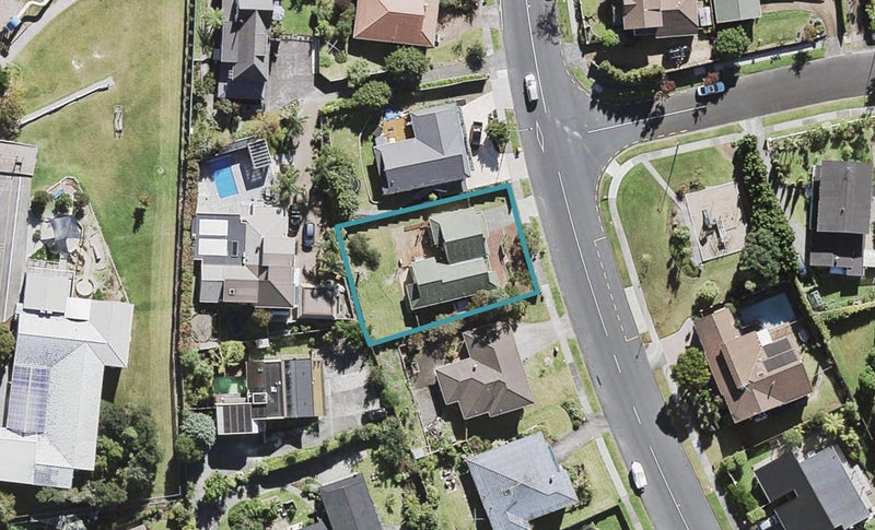 135 Chelsea View Drive, Chatswood, Auckland - Carousel 1