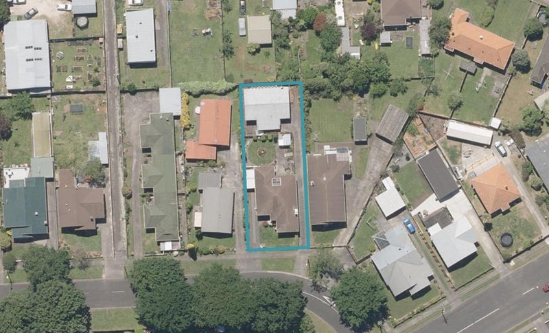 31 Fromont Street, Whanganui East, Whanganui - Carousel 1