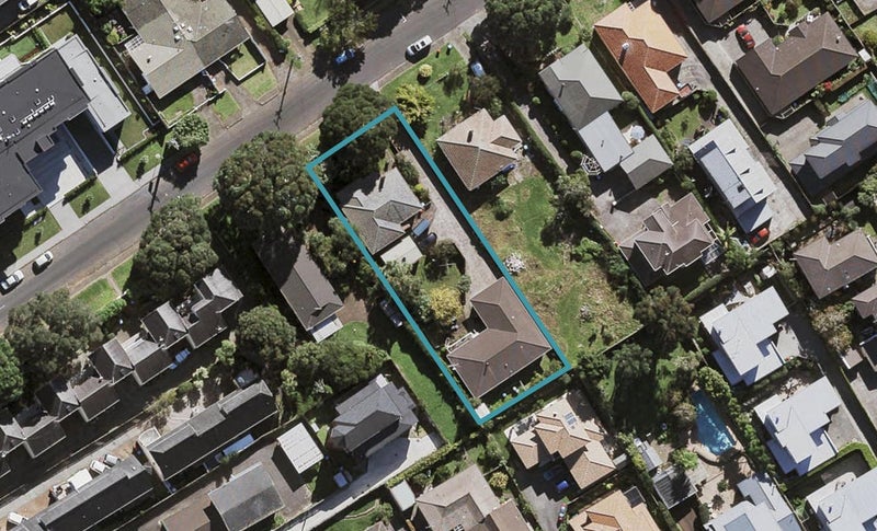 3 Raurenga Avenue, Royal Oak, Auckland - Carousel 1