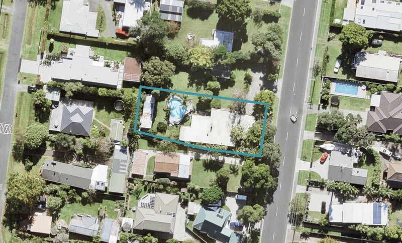 92 Ladies Mile, Manly, Whangaparaoa - Carousel 1