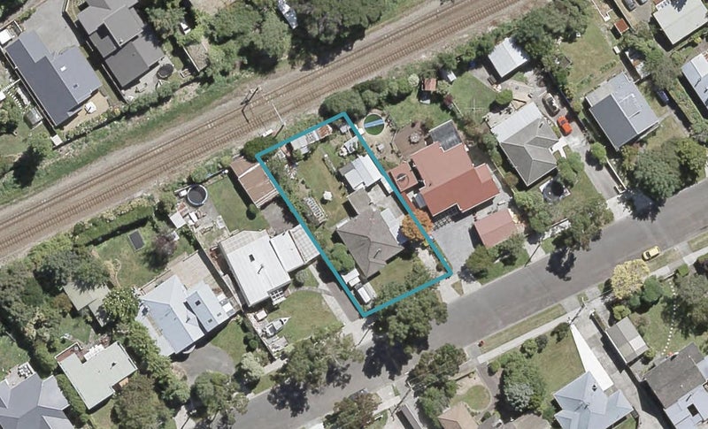 22 Heretaunga Square, Silverstream, Upper Hutt - Carousel 1