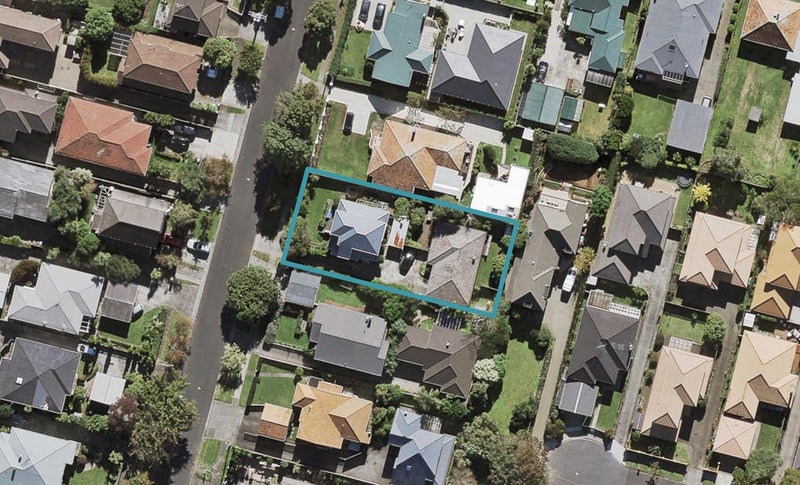 1/6 Peet Avenue, Royal Oak, Auckland - Carousel 1