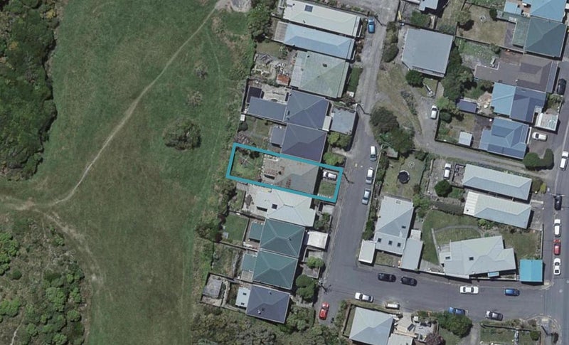11 Torquay Terrace, Newtown, Wellington - Carousel 1