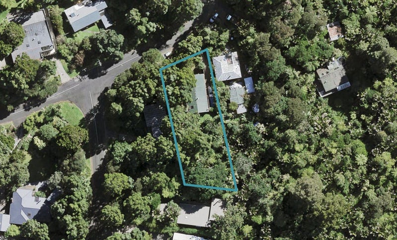 26 Manuka Road, Titirangi, Auckland - Carousel 1