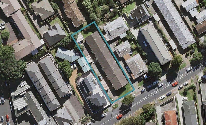 1/14 Campbell Road, One Tree Hill, Auckland - Carousel 1