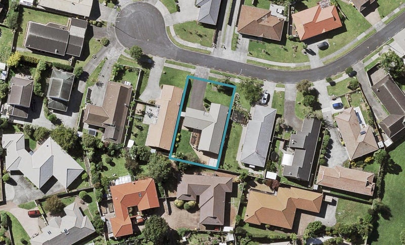 12 Mirabell Place, Golflands, Auckland - Carousel 1
