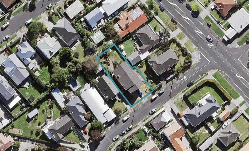 1 Notley Street, Westmere, Auckland - Carousel 1