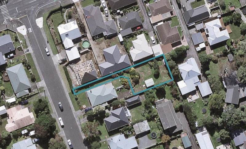 5 Hursthouse Street, Vogeltown, New Plymouth - Carousel 1