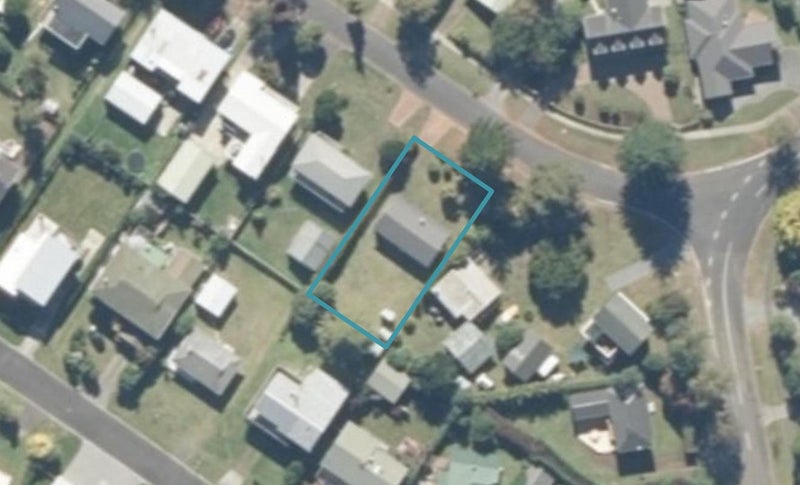 6 Ogilvie Road, Kinloch, Taupō - Carousel 1
