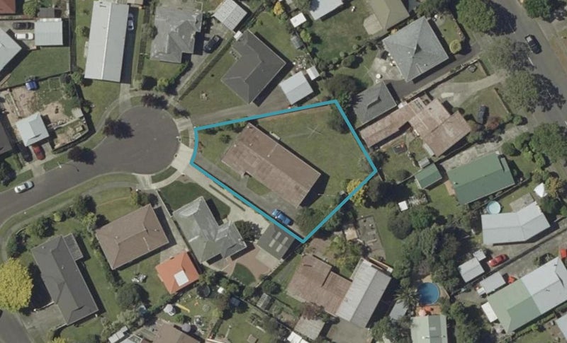 5 Christian Place, Awapuni, Palmerston North - Carousel 1