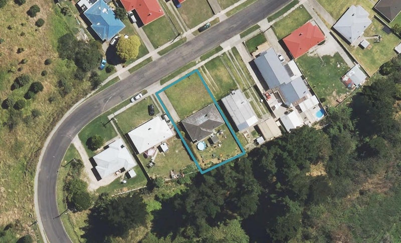 38 Oxford Street, Kaiti, Gisborne - Carousel 1