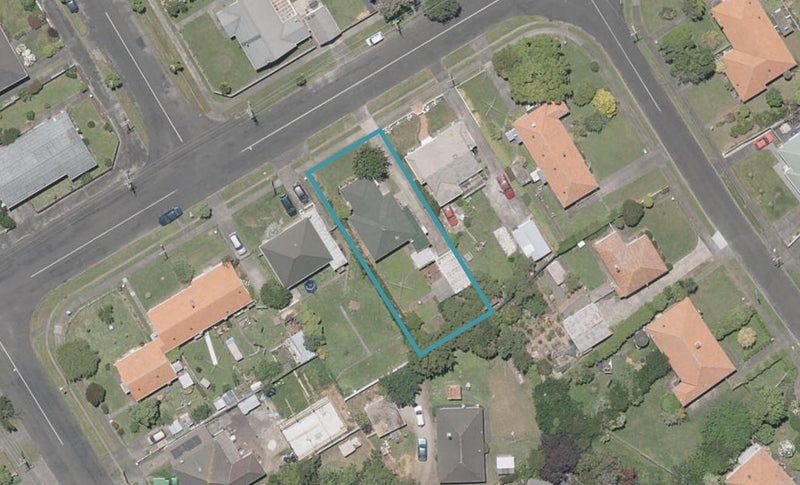 52 Nile Street, Whanganui East, Whanganui - Carousel 1