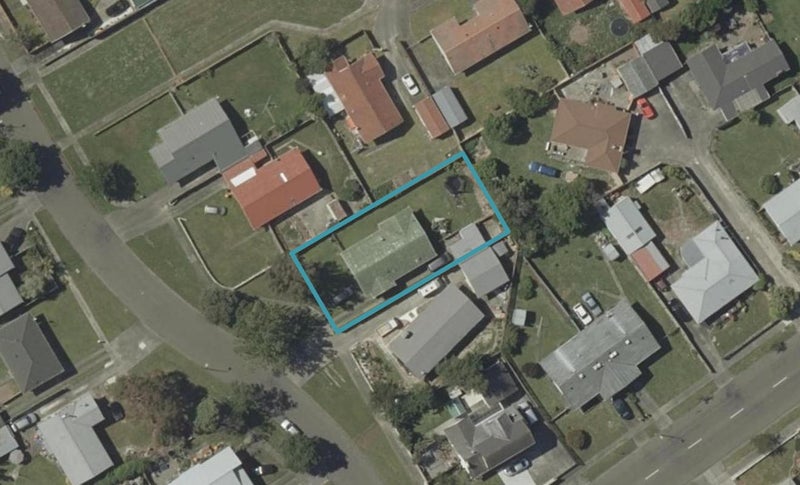 35 Halswell Crescent, Westbrook, Palmerston North - Carousel 1