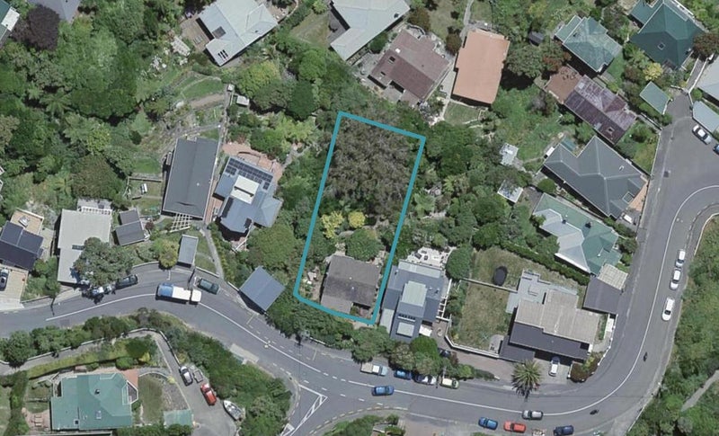 44 Apuka Street, Brooklyn, Wellington - Carousel 1