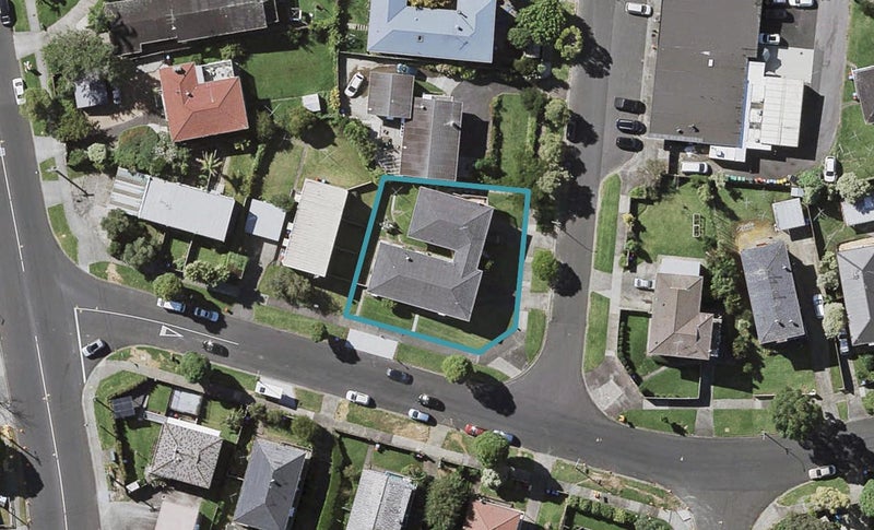 1/8 Strong Street, St Johns, Auckland - Carousel 1