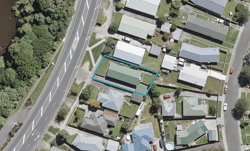 2/1226 Fergusson Drive, Brown Owl, Upper Hutt - Carousel 1