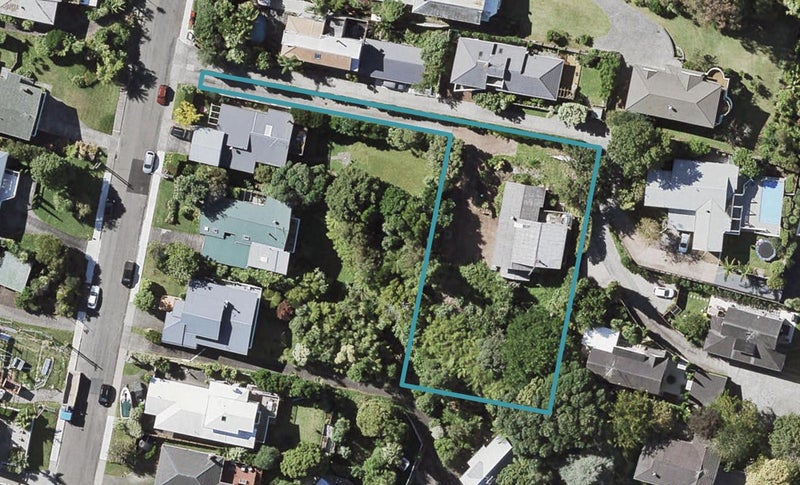 74 Parr Terrace, Castor Bay, Auckland - Carousel 1