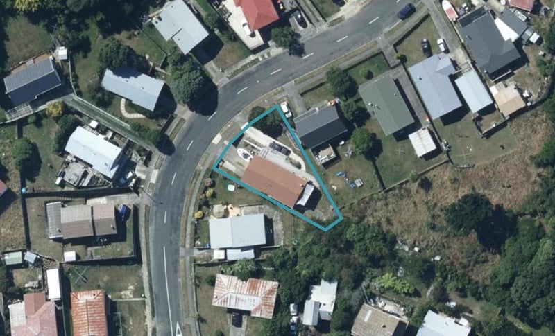 6 Sombrero View, Ascot Park, Porirua - Carousel 1
