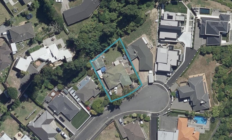 11 Minchin Crescent, St Andrews, Hamilton - Carousel 1